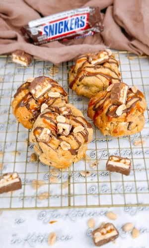 CRUMBL COOKIES